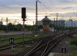 Das Gleisvorfeld mit dem Wasserturm in Halle (S) Hbf; 09.08.2011