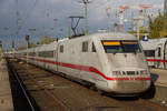 401 084-9 verlasst Hamburg Altona auf dem kurzen Weg nach Eidelstedt. 20.10.2018