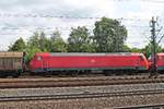 Seitenportrait von EG 3113 (91 86 0103 113-4 DK-DBCSC), als diese am Mittag des 19.07.2019 zusammen mit EG 3105 und einem gemischten Güterzug durch den Bahnhof von Hamburg Harburg in Richtung Rangierbahnhof Maschen fuhren.