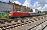 101 123-8 erreicht am 2.9.2017 mit dem IC2027 von Hamburg-Altona nach Plattling den Hamburger Hauptbahnhof.