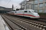 402 046-7 verlässt am 10.2.2018 als ICE770 von Stuttgart Hauptbahnhof nach Hamburg-Altona den Hamburger Hauptbahnhof. 