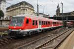 Hier RB21124 von Hamburg Hbf. nach Itzehoe, bei der Ausfahrt am 4.10.2013 aus Hamburg Hbf. Schublok war 143 343-2.