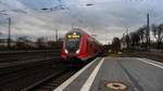 #Hanau 2
Mein Erster Twindexx Triebwagen auf der Linie 54 Frankfurt - Bamberg bei der Einfahrt in Hanau HBF.

Hanau HBF
18.11.2017