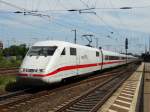 Ein ICE 1 (BR 401) am 17.07.14 in Hanau Hbf 