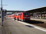 Eine BR 111 mit Sonderzug voller HSV Fans nach Sinsheim zum Spiel gegen Hoffenheim am 02.04.11 in Heidelberg Hbf