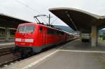 Hier schiebt die 111 097 einen aus N-Wagen gebildeten SE60 Zug aus Frankfurt Hbf in die Abstellgruppe des Heidelberger Hbf. Donnerstag den 29.5.2014