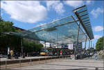 Ein filigrane Konstruktion -    Die Überdachung der Stadtbahnstation am Heilbronner Hauptbahnhof.