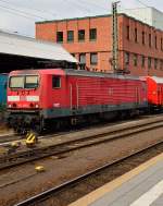 Auf einem Abstellgleis im Koblenzer Hbf steht die 142 366-3 und wartet auf einen neuen Einsatz. 21.9.2013