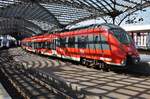 442 254-9 erreicht am 25.05.2019 als RE9 (RE10922)  Rhein-Sieg-Express  von Siegen nach Aachen Hauptbahnhof den Kölner Hauptbahnhof.