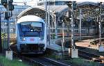 IC-Steuerwagen und IC verlsst Klner Hbf Richtung Hohenzollernbrcke - 10.10.2010