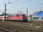 111 160-8 fhrt hier mit einem Regionalzug in den Klner Hbf ein.
22.08.2013.
