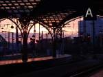 Am 2.11 gab diesen tollen Sonnenaufgang als Belohnung fürs Frühaufstehen in Köln HBF.

Köln 02.11.2014