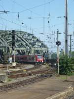 Hier fuhr ein 620er in den Kölner Hbf als RE nach Trier ein.
Aufgenommen am 02.08.2015.