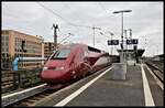 Thalys 4306 fährt hier am 20.09.2021 um 12.28 Uhr durch Gleis 2 im Deutzer Bahnhof in Richtung Köln HBF.