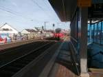 Gerade kommt 442 452 als RE9 nach Aachen von Köln HBF in Köln Ehrenfeld eingefahren.
24.2.14