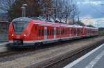 bei der Einfahrt in Korschenbroich ist der 1440 326-5 am Abend des 21.3.2015 zu sehen. Wegenbauarbeiten in Wuppertal Hbf kommt er aus Vohwinkel wo Samstag und Sonntag alle Züge enden, die auf der S5/S8, der RE-Linien 4 und 13 gen Hagen unterwegs sind. 