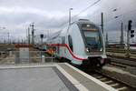 DBpbzfa 668.2 mit Schublok 146 557-4 DB als IC 2443 (Linie 55) von Köln Hbf nach Dresden Hbf erreicht Leipzig Hbf auf Gleis 13.