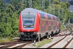 DABpbzfa mit Schublok 218 427-3 der DB ZugBus Regionalverkehr Alb-Bodensee GmbH (RAB) (DB Regio Baden-Württemberg) rangiert in Lindau Hbf, um gleich in die Abstellung zu fahren.
Aufgenommen am Ende des Bahnsteigs 3/4.
[11.7.2018 | 13:07 Uhr]