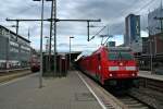 143 233-2 schleppte am Morgen des 24.05.14 den mit 111 062-6 bespannten RE 26701 von Offenburg nach Freiburg (Breisgau) Hbf.