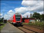 RB26371 Dessau Hbf - Falkenberg/Elster am Hp Lutherstadt Wittenberg Altstadt, 01.08.07. Im Hintergrund sieht man noch die Schlokirche. Von diesem Hp kann man direkt den Elbradweg und die wunderschne Altstadt von Wittenberg erreichen!