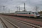 IC1933 von Oldenburg(Oldb) nach Leipzig Hauptbahnhof steht am 7.4.2017 im Magdeburger Hauptbahnhof. Schublok war 101 034-7.