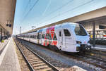 429 115 wartet in Mannheim Hbf, auf die Abfahrt, als RE 4492 nach Mainz Hbf.