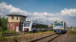 Die Ruhrtalbahn RB34 passiert den Abellio VT 121207 am 14.07.2014 Der VT 121207 wartet auf die Weiterfahrt zum Siemens Reparatur-Zentrum.
