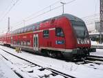 Ein Dosto-Steuerwagen DABpbzfa 764 nach der Ankunft aus Salzburg in München Hbf. Aufgenommen am 23.2.13