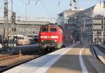 218 428-1 verlsst mit ihrem Regionalzug am Abend des 29.10.2011 den Hauptbahnhof Mnchen in Richtung Mhldorf.