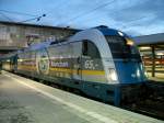 183 004 steht am 02.Januar 2013 mit einem ALX nach Prag im Mnchner Hbf.