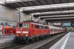 111 066-7 mit einem Regionalzug am 16.01.2015 in Mnchen Hbf

Hersteller: Henschel, Kassel (mechanisch), BBC (elektrisch)
Fabriknummer: 31912
Abnahmedatum: 14.07.1976
Erst-Bw: Mnchen
Heimat-Bw z.Z.d. Aufnahme: Mnchen Hbf
weitere Beheimatungen: Frankfurt (M) 1
UIC-Nr.: 91 80 6111 066-7 D-DB
Betreibernr. z.Z.d. Aufnahme: 111 066-7
EBA-Nr.: EBA 01C20A 066
Eigentmer z.Z.d. Aufnahme: DB Regio
Fahrzeugnutzer z.Z.d. Aufnahme: Regio Oberbayern, Mnchen
Radsatzfolge: Bo'Bo'
Vmax (km/h): 160
Stundenleistung (kW): 3.620
Anfahrzugkraft (kN): 274
Dienstmasse (t): 83
Radsatzfahrmasse max. (t): 21
LP (mm): 16.750

Bildrechte: IKM; Smart Reise, Aleksei Neverov