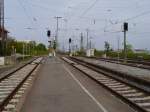 Blick vom Bahnhof Norddeich in richtung Mole man beachte die atenberaubende Geschwindigkeitsbegrenzung von 10 km/h.