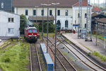 233 478-7 dieselt auf dem Batterieladegleis neben Gleis 5 im Bahnhof Nordhausen vor sich hin. Fotografiert mit Zoom von der über den kompletten Bahnhof verlaufenden Zeppelinbrücke 15.05.2016