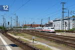 Blick Richtung Norden vom Bahnsteig in Nürnberg Hbf mit einfahrenden ICE 06.05.2018