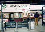 Potsdam Stadt, S-Bahnsteig im Jahre 1992