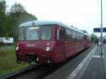 Da es in Putbus nur ein Normalspurbahnsteig gibt standen,am 15.Mai 2010, gleich zwei Zge auf einem Gleis.Whrend die Ferkeltaxe 172 171 und 171 132 schon am Bahnsteig stand,wurde noch der Personenzug nach Bergen/Rgen mit 91 134 ebenfalls auf das schon besetzte Gleis geschoben.