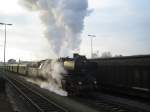 50 3655 an einem kalten Dezember Tag im Jahr 2006 bei der Abfahrt im Bahnhof Gtersloh Nord.