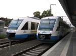 VT 704 und /06 der OLA Schwerin im Bahnhof von Schwerin HBF am 20.06.2007