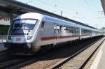 Hier IC2377  Strelasund  von Stralsund Hbf. nach Frankfurt(Main)Hbf., bei der Einfahrt am 21.7.2014 in Schwerin Hbf. Schublok war 101 114-7. 