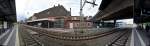 Panorama-Bild 2/3 des Bahnhofes  Stade  am Gleis 2.