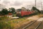 218 218 nach einer Testfahrt vor einer Regionalbahn aus Sassnitz im Juni 1999 im Abstellbereich von Stralsund.