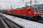 146 219-1 steht am 4.1.2019 zusammen mit 146 209-2, 111 110-3, 111 074-1 und 111 058-6 im Stuttgarter Hauptbahnhof.