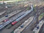 Diese Br.101 brachte am 27.Juni 2006 einen IC in den Stuttgart Hbf ein. Er fuhr anschlieend in die Abstellgruppe. 
Bild wurde vom Turm am Bahnhof geknipst.