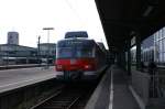 Der Triebwagen 420 900-3 der Stuttgarter S-Bahn im Stuttgarter Hbf  am 23.04.2006