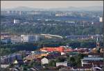 Stadtlandschaft mit Bahnverkehr - 

Blick von der Weißenburg auf die Stadt Stuttgart mit der Gleisvorfeld des Hauptbahnhofes und der Abstellanlage am Rosensteinpark. Parallelfahrt eines S-Bahn- und eines ICE 3-Zuges in Richtung Norden. 

13.05.2011 (J)