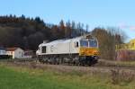 Am 25.November 2013 war ECR 247 051 als Tfzf in Tüßling auf dem Weg Richtung Kastl / Burghausen.