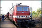 Fahrzeugschau am 29.8.1993 im Bahnhof Uelzen mit E-Lok 143300.