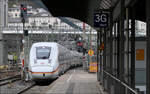 Mit ca. 30 Minuten Verspätung - 

... kam am 21.02.2024 ICE 517 zur Weiterfahrt nach München in Ulm Hauptbahnhof an. (M)