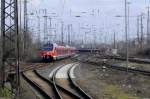 Der Planeinsatz der neuen FLIRT-Vierteiler bei DB Regio hat begonnen: 1428 009 und 007 als RB 42 (Haard-Bahn Münster - Essen) im Vorfeld des Hbf Wanne-Eickel (26.2.15). 