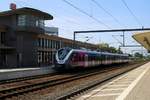 1440 115 (Alstom Coradia Continental) mit Werbung für den  Tag der Niedersachsen 2017  als ENO83566 (RE50) nach Hildesheim Hbf steht im Startbahnhof Wolfsburg Hbf auf Gleis 8 bereit. [19.7.2017 - 12:57 Uhr]